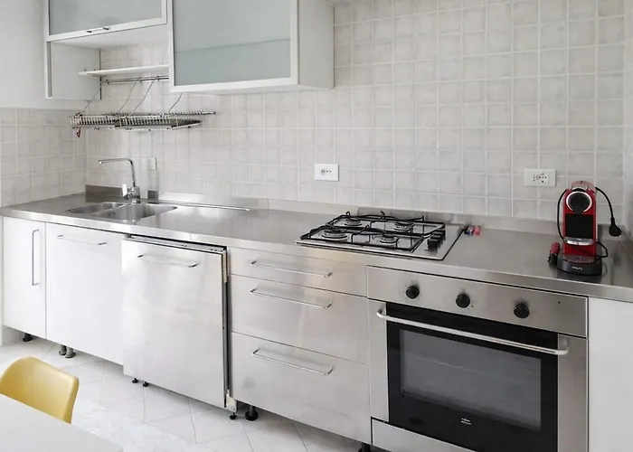 Spacious 2br Centocelle Home, Steps To Metro C Roma