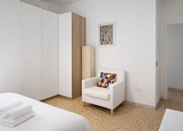 Spacious 2br Centocelle Home, Steps To Metro C Roma
