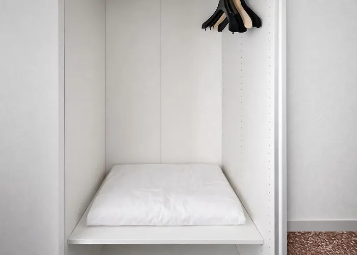 Spacious 2br Centocelle Home, Steps To Metro C * Roma